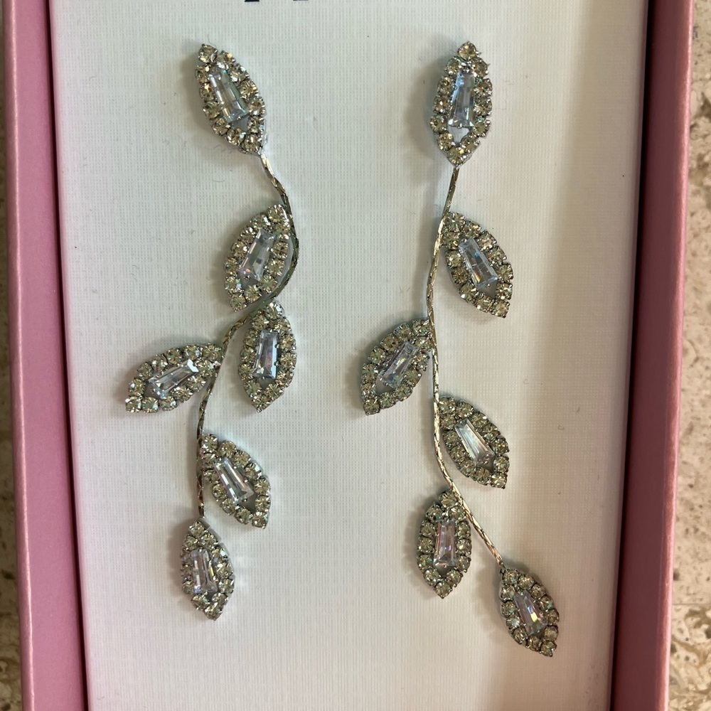 New Piper K Cubic Zirconia Glass Stone Dangle Earrings Lead Safe Nickel Free - Picture 2 of 2